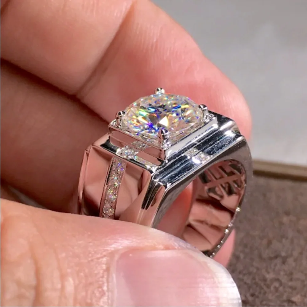 NEW Men’s Sterling Silver White Sapphires Ring